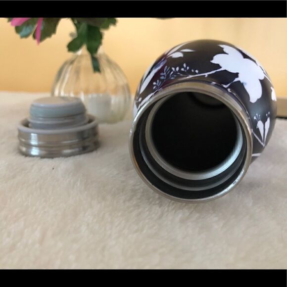 REUSABLE STAINLESS STEEL WATER BOTTLE NEW - Picture 2 of 6